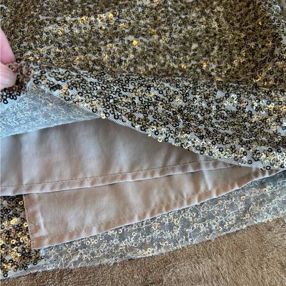 Chico’s Elegant Sequin Skirt in Gold Size 1 (8) - Picture 7 of 7